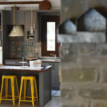 Mountain Retreat Pefkofyto