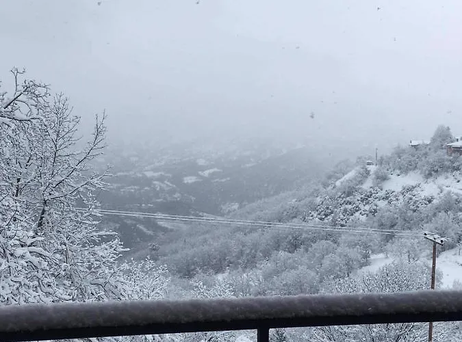 Mountain Retreat Pefkofyto