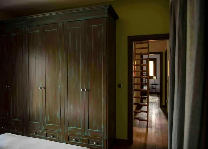 Mountain Retreat Villa *